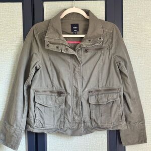 Gap Army Green Boxy Cropped Utility Jacket, Spring 2013, Peat Moss, Size M